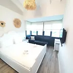 Отель Chloe 5*