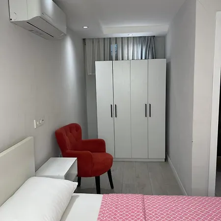 Hotel Chloe 5*