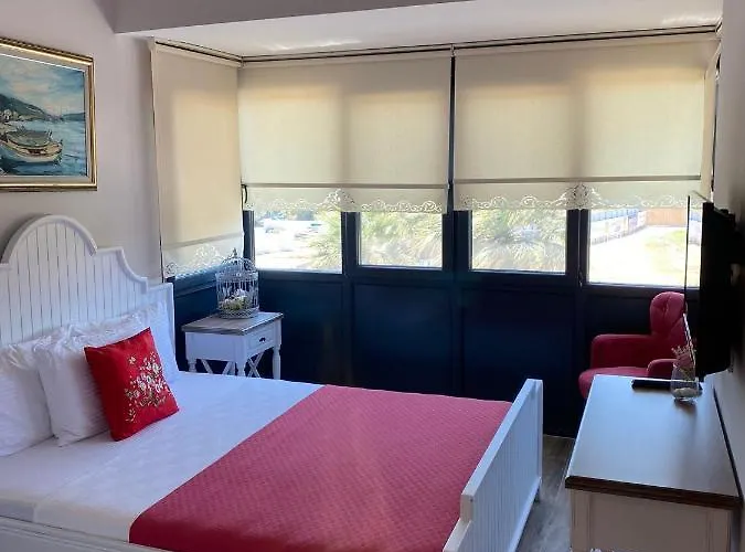 Chloe Hotel 5*