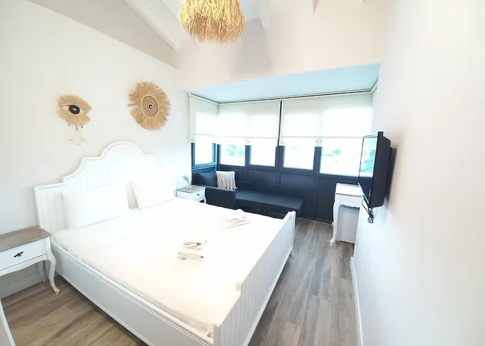 Hotel Chloe 5*
