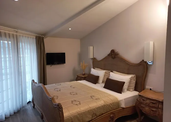 Chloe Hotel 5*