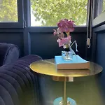 Hotel Chloe