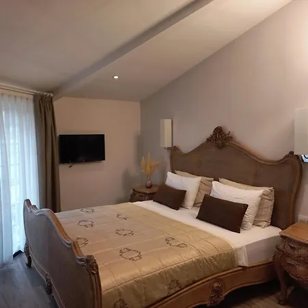 Chloe Hotel 5*