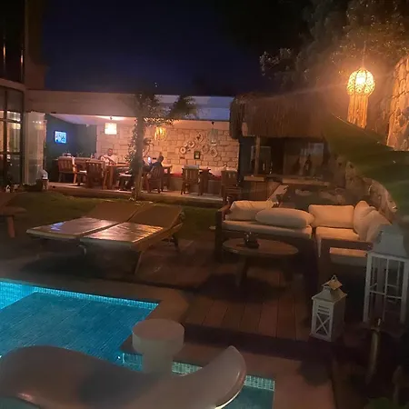 Ξενοδοχείο Chloe Αλακάτι